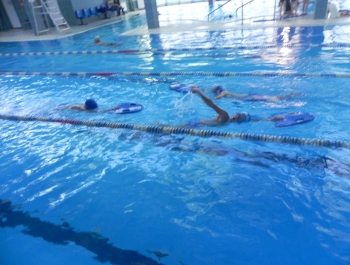 SZKÓŁKA PŁYWACKA MOSiR W ŻYWCU W AKCJI! - zdjęcie2