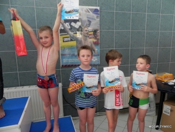 I EDYCJA POWIATOWEJ LIGI PŁYWACKIEJ - WYNIKI! - zdjęcie35