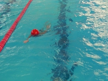 MIKOŁAJKOWE ZAWODY PŁYWACKIE I SPOTKANIE ZE ŚWIĘTYM MIKOŁAJEM - 2015. - zdjęcie65