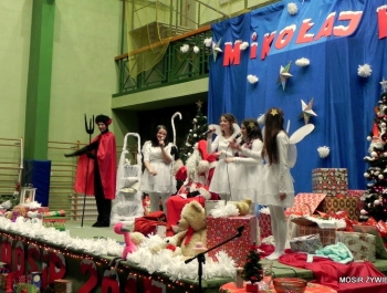 MIKOŁAJKOWE ZAWODY PŁYWACKIE I SPOTKANIE ZE ŚWIĘTYM MIKOŁAJEM - 2015. - zdjęcie19