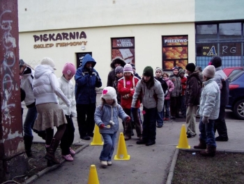 FESTYN SPORTOWO &#8211; REKREACYJNY DLA DZIECI &#8222;BIAŁE SZALEŃSTWO&#8221; - 24.01.2008 r. - zdjęcie 9