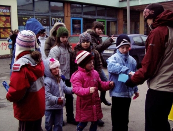 FESTYN SPORTOWO &#8211; REKREACYJNY DLA DZIECI &#8222;BIAŁE SZALEŃSTWO&#8221; - 24.01.2008 r. - zdjęcie 8