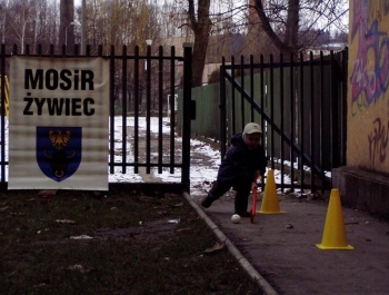 FESTYN SPORTOWO &#8211; REKREACYJNY DLA DZIECI &#8222;BIAŁE SZALEŃSTWO&#8221; - 24.01.2008 r. - zdjęcie 21