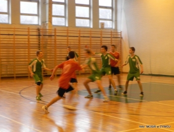 PIŁKA RĘCZNA SZKÓŁ GIMNAZJALNYCH - 10.02.2016r. - zdjęcie2