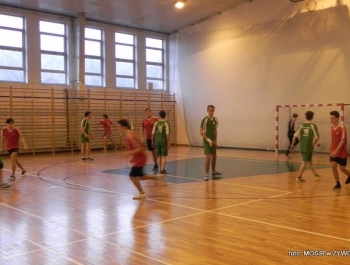 PIŁKA RĘCZNA SZKÓŁ GIMNAZJALNYCH - 10.02.2016r. - zdjęcie3