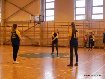 PIŁKA RĘCZNA SZKÓŁ GIMNAZJALNYCH - 10.02.2016r. - zdjęcie10