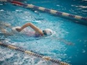 SIATKA+KOSZ+TENIS STOŁOWY+PŁYWANIE+ŁYŻWY = FERIE Z MOSiR-em - zdjęcie13