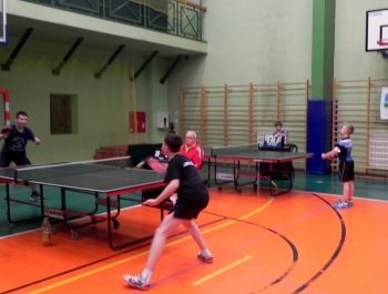 SIATKA+KOSZ+TENIS STOŁOWY+PŁYWANIE+ŁYŻWY = FERIE Z MOSiR-em - zdjęcie38