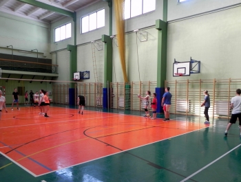 SIATKA+KOSZ+TENIS STOŁOWY+PŁYWANIE+ŁYŻWY = FERIE Z MOSiR-em - zdjęcie44