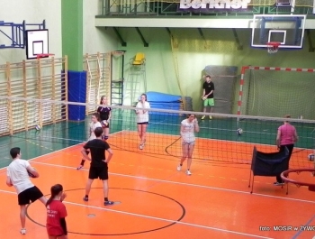 SIATKA+KOSZ+TENIS STOŁOWY+PŁYWANIE+ŁYŻWY = FERIE Z MOSiR-em - zdjęcie54