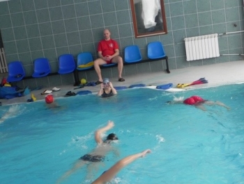 SIATKA+KOSZ+TENIS STOŁOWY+PŁYWANIE+ŁYŻWY = FERIE Z MOSiR-em - zdjęcie28