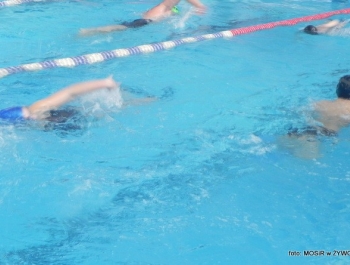 SIATKA+KOSZ+TENIS STOŁOWY+PŁYWANIE+ŁYŻWY = FERIE Z MOSiR-em - zdjęcie52