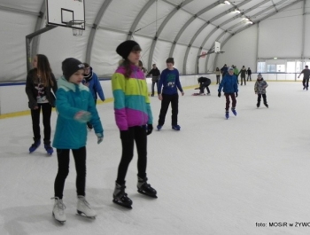 SIATKA+KOSZ+TENIS STOŁOWY+PŁYWANIE+ŁYŻWY = FERIE Z MOSiR-em - zdjęcie36