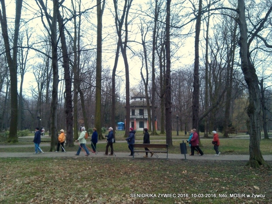 SENIOR/KA ŻYWIEC 2016 - PARK PRZYWITAŁ NAS PIĘKNYMI WIDOKAMI.