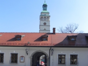 AKTYWNI SENIORZY W PEŁNEJ FORMIE - zdjęcie4