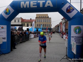 PÓŁMARATON DOOKOŁA JEZIORA ŻYWIECKIEGO - REKORD FREKWENCJI! - zdjęcie99