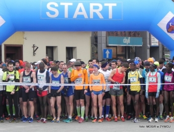 PÓŁMARATON DOOKOŁA JEZIORA ŻYWIECKIEGO - REKORD FREKWENCJI! - zdjęcie159