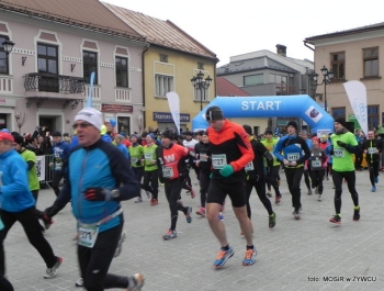 PÓŁMARATON DOOKOŁA JEZIORA ŻYWIECKIEGO - REKORD FREKWENCJI! - zdjęcie147