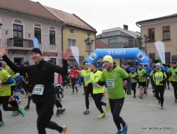 PÓŁMARATON DOOKOŁA JEZIORA ŻYWIECKIEGO - REKORD FREKWENCJI! - zdjęcie143