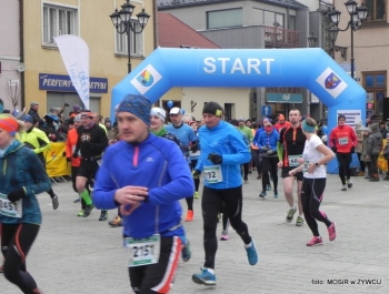 PÓŁMARATON DOOKOŁA JEZIORA ŻYWIECKIEGO - REKORD FREKWENCJI! - zdjęcie125