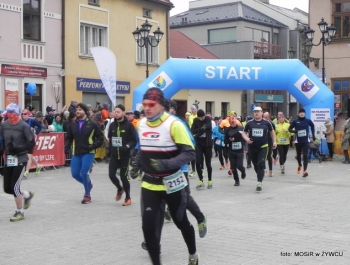 PÓŁMARATON DOOKOŁA JEZIORA ŻYWIECKIEGO - REKORD FREKWENCJI! - zdjęcie119