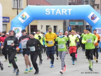 PÓŁMARATON DOOKOŁA JEZIORA ŻYWIECKIEGO - REKORD FREKWENCJI! - zdjęcie117