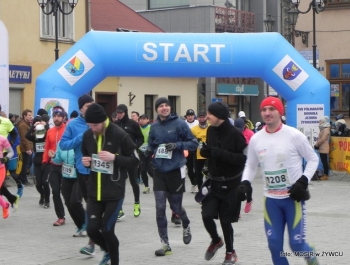 PÓŁMARATON DOOKOŁA JEZIORA ŻYWIECKIEGO - REKORD FREKWENCJI! - zdjęcie114