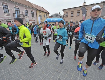 PÓŁMARATON DOOKOŁA JEZIORA ŻYWIECKIEGO - REKORD FREKWENCJI! - zdjęcie82