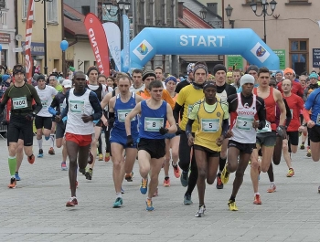 PÓŁMARATON DOOKOŁA JEZIORA ŻYWIECKIEGO - REKORD FREKWENCJI! - zdjęcie78
