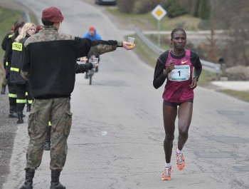 PÓŁMARATON DOOKOŁA JEZIORA ŻYWIECKIEGO - REKORD FREKWENCJI! - zdjęcie66