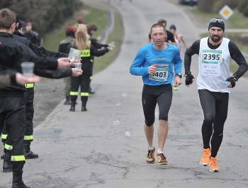 PÓŁMARATON DOOKOŁA JEZIORA ŻYWIECKIEGO - REKORD FREKWENCJI! - zdjęcie59