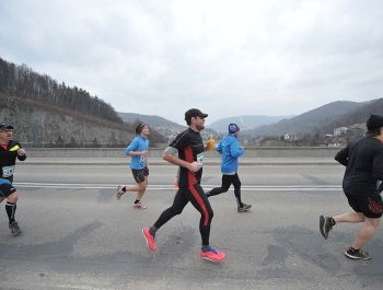 PÓŁMARATON DOOKOŁA JEZIORA ŻYWIECKIEGO - REKORD FREKWENCJI! - zdjęcie50
