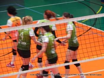 ROZGRYWKI ŚLĄSKIEJ IV LIGI SIATKÓWKI KOBIET - zdjęcie1