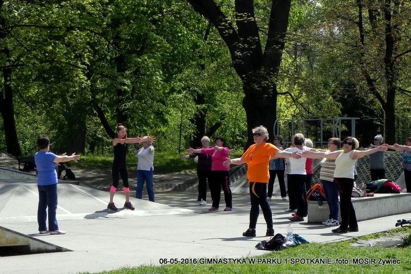 GIMNASTYKA W PARKU - 1 ZAJĘCIA ZA NAMI!