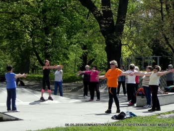 GIMNASTYKA W PARKU - 1 ZAJĘCIA ZA NAMI! - zdjęcie7