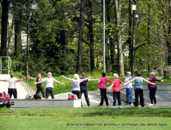 GIMNASTYKA W PARKU - 1 ZAJĘCIA ZA NAMI! - zdjęcie2