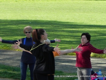 GIMNASTYKA W PARKU - OCZYWIŚCIE W SŁOŃCU - zdjęcie12