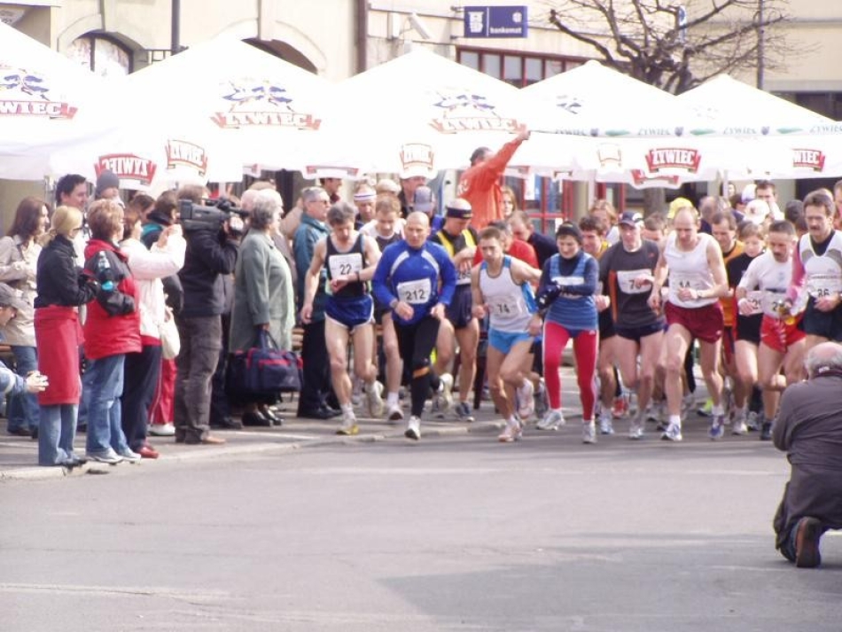 IX półmaraton &#8222;O puchar Starosty Żywieckiego&#8221; - 6 kwiecień 2008 rok