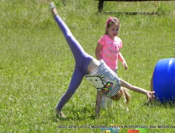FESTYN NA BOISKU SPORTOWYM W SPORYSZU - zdjęcie14
