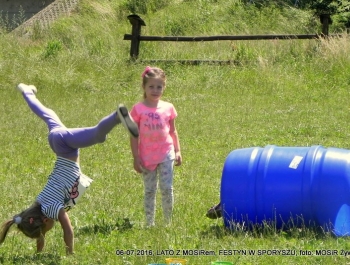 FESTYN NA BOISKU SPORTOWYM W SPORYSZU - zdjęcie11