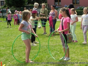 DZIŚ SPOTKALIŚMY SIĘ Z DZIEĆMI NA OSIEDLU 700-LECIA - zdjęcie32