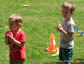 DZIŚ SPOTKALIŚMY SIĘ Z DZIEĆMI NA OSIEDLU 700-LECIA - zdjęcie29