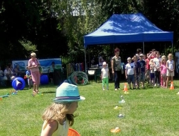 DZIŚ SPOTKALIŚMY SIĘ Z DZIEĆMI NA OSIEDLU 700-LECIA - zdjęcie11