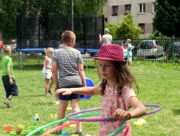 DZIŚ SPOTKALIŚMY SIĘ Z DZIEĆMI NA OSIEDLU 700-LECIA - zdjęcie5