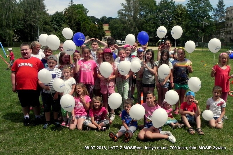 DZIŚ SPOTKALIŚMY SIĘ Z DZIEĆMI NA OSIEDLU 700-LECIA