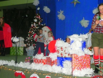 SPOTKANIE ZE ŚWIĘTYM MIKOŁAJEM - MOSiR Żywiec 2016 r. - zdjęcie27