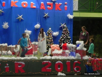 SPOTKANIE ZE ŚWIĘTYM MIKOŁAJEM - MOSiR Żywiec 2016 r. - zdjęcie18