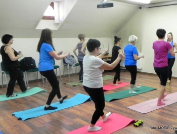 Seniorzy w akcji - GIMNASTYKA! - zdjęcie7