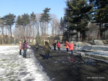 Słoneczny dzień w Parku z SENIORAMI. - zdjęcie2