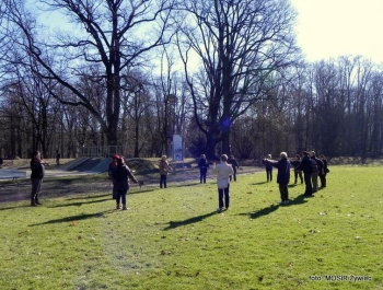 Poniedziałkowe rekreacje w Parku. - zdjęcie3